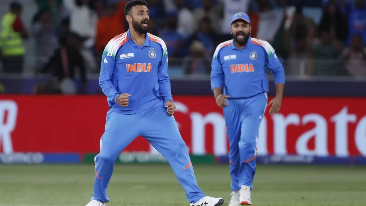वरुण चक्रवर्ती ने पिछले एक साल में कई मैच जिताए हैं..., कुंंबले ने की मिस्ट्री स्पिनर की तारीफ; क्या ऑस्ट्रेलिया के खिलाफ मिलेगा मौका?