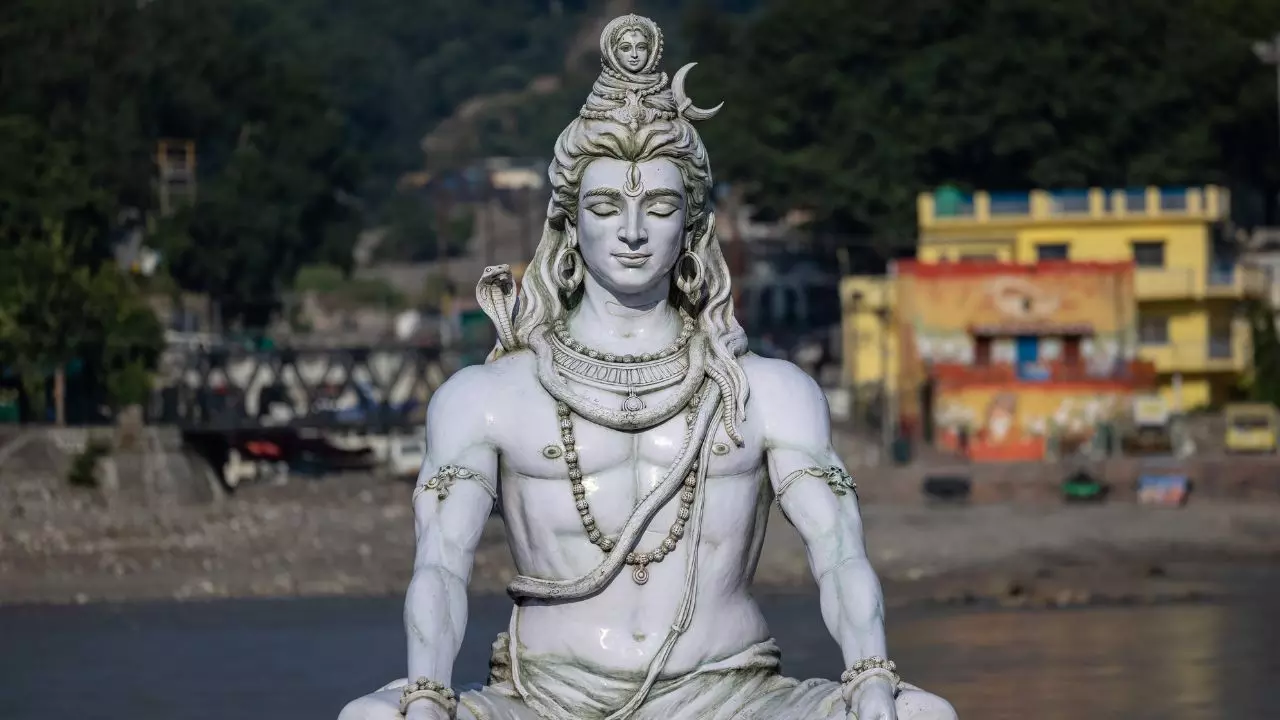 Holi 2025: कृष्ण नहीं संसार में पहली होली भगवान शिव ने खेली थी, जानें इससे जुड़ी पौराणिक कथा Holi 2025: कृष्ण नहीं संसार में पहली होली भगवान शिव ने खेली थी, जानें इससे जुड़ी पौराणिक कथा