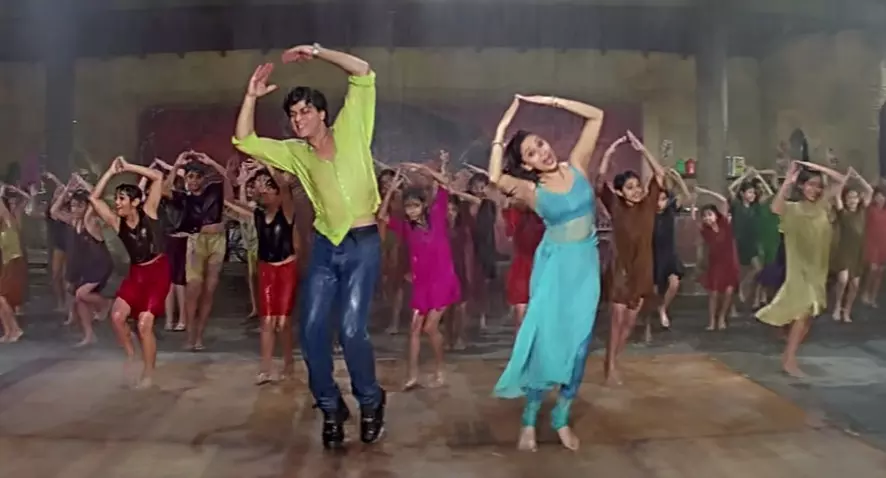 28 साल बाद दिखी मंच पर Shahrukh Khan और Madhuri Dixit की केमिस्ट्री, कोई लड़की है सॉन्ग पर थिरके किंग खान 28 साल बाद दिखी मंच पर Shahrukh Khan और Madhuri Dixit की केमिस्ट्री, कोई लड़की है सॉन्ग पर थिरके किंग खान