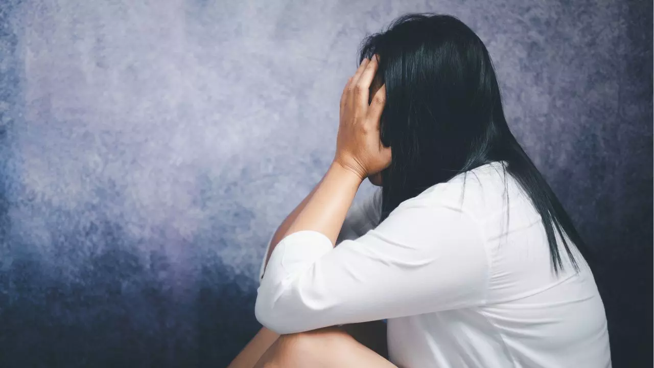 इंस्टाग्राम फ्रेंड ने ब्रिटिश महिला से किया रेप, मदद के बहाने होटल के कर्मचारी ने भी की छेड़छाड़ इंस्टाग्राम फ्रेंड ने ब्रिटिश महिला से किया रेप, मदद के बहाने होटल के कर्मचारी ने भी की छेड़छाड़
