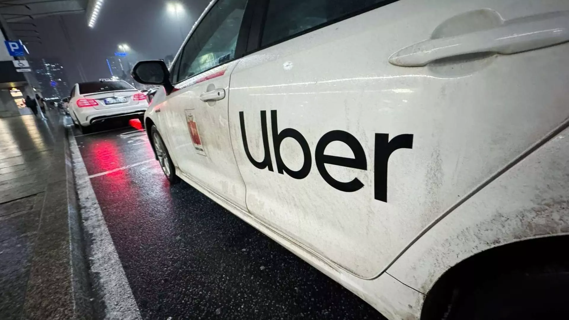UBER राइड से मिस हुई फ्लाइट, तो ऐसे मिलेगा कंपनी से 7,500 रुपये का क्लेम