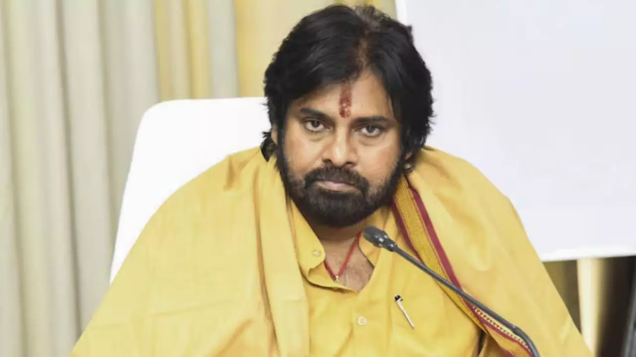 हिंदी पसंद नहीं तो तमिल फिल्में डब करके क्यों कमाते हो बॉलीवुड से पैसे? भाषा विवाद पर भड़के पवन कल्याण हिंदी पसंद नहीं तो तमिल फिल्में डब करके क्यों कमाते हो बॉलीवुड से पैसे? भाषा विवाद पर भड़के पवन कल्याण