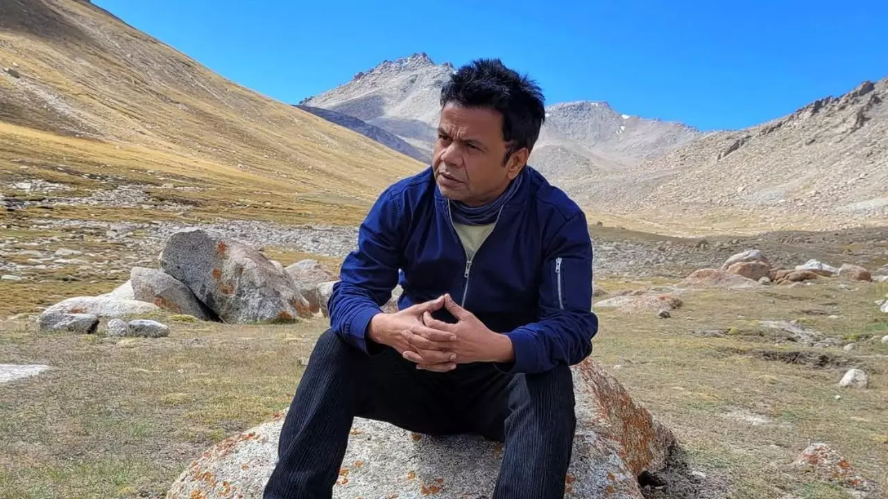 कभी किया टेलर का काम, 20 साल की उम्र में छूटा पत्नी का साथ, आज है बॉलीवुड का कॉमेडी किंग कभी किया टेलर का काम, 20 साल की उम्र में छूटा पत्नी का साथ, आज है बॉलीवुड का कॉमेडी किंग