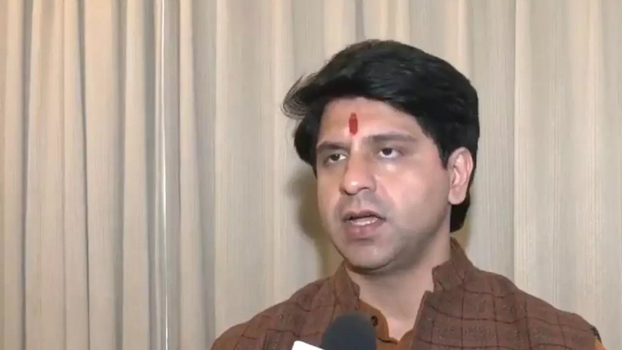 Aaj ki Taaza Khabar Live News: जैसा बाप वैसा बेटा... तेजप्रताप के वीडियो पर बीजेपी का तंज. पढ़ें 15 मार्च की दिनभर की बड़ी खबरें