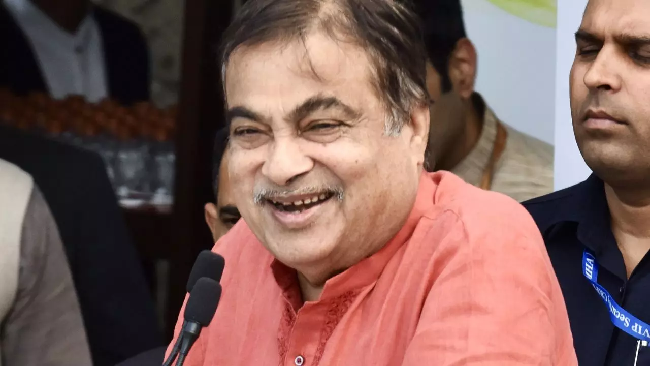 मैं अपने तरीके से काम करूंगा... धर्म और जाति की राजनीति करने वालो पर क्यों भड़के नितिन गडकरी? मैं अपने तरीके से काम करूंगा... धर्म और जाति की राजनीति करने वालो पर क्यों भड़के नितिन गडकरी?
