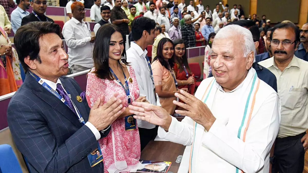अपनी मातृभूमि पर सम्मान मिलना गर्व की बात, चैंपियंस ऑफ बिहार अवार्ड मिलने पर बोले शेखर सुमन; खान सर ने क्या कहा?