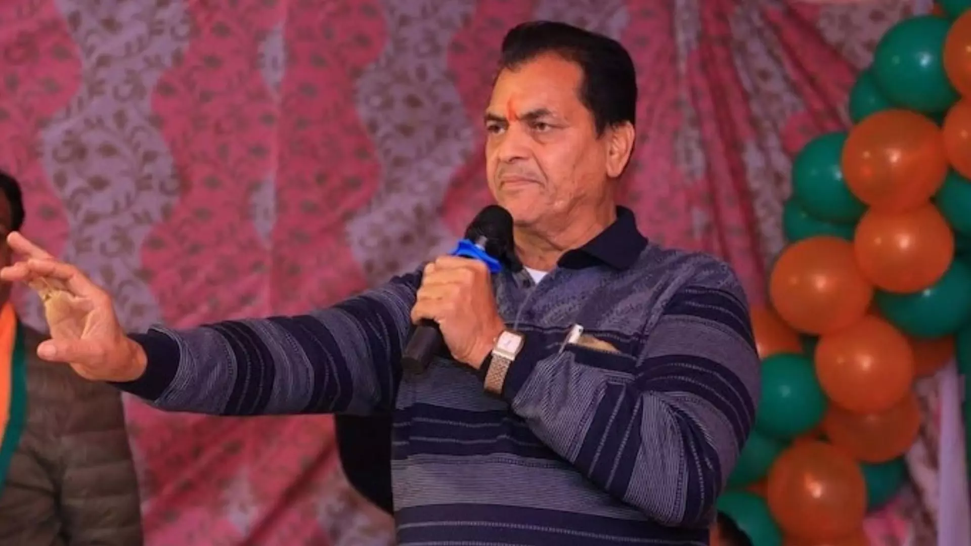 अशुभ है यमुना कॉलोनी में R2 बंगला, वित्त मंत्री प्रेमचंद अग्रवाल के इस्तीफे के बाद क्यों हुई चर्चा? अशुभ है यमुना कॉलोनी में R2 बंगला, वित्त मंत्री प्रेमचंद अग्रवाल के इस्तीफे के बाद क्यों हुई चर्चा?