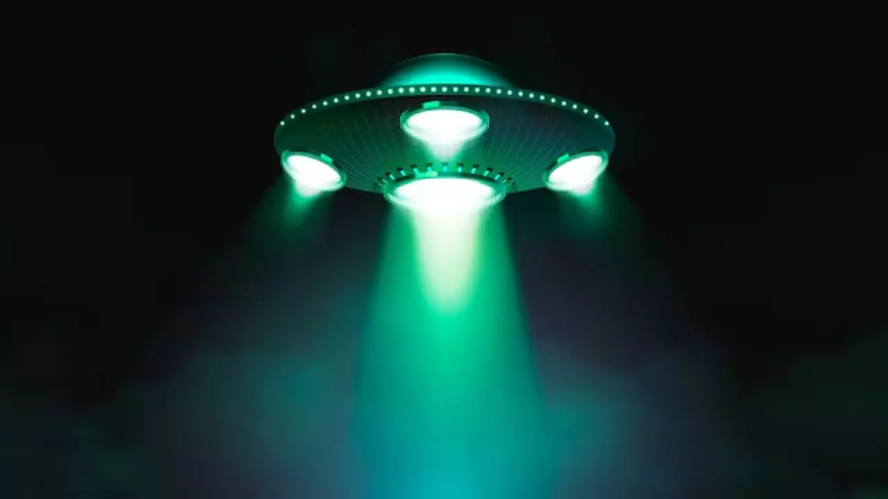 इस जगह पर दिखते हैं UFO, कंटेंट क्रिएटर ने किया दावा, जानें थाईलैंड के एरिया 51 के बारे में इस जगह पर दिखते हैं UFO, कंटेंट क्रिएटर ने किया दावा, जानें थाईलैंड के एरिया 51 के बारे में