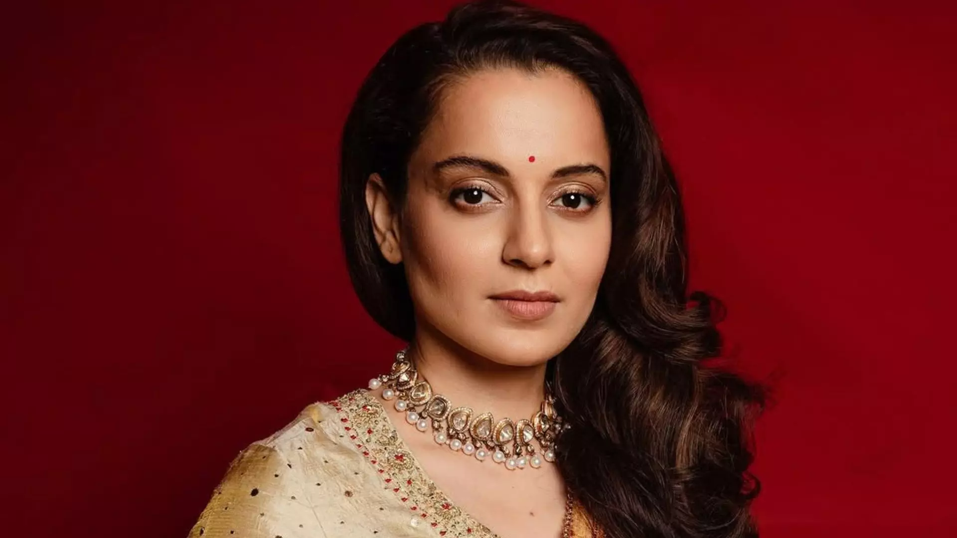 साइको गर्ल से लेकर काला जादू करने वाली चुड़ैल, बॉलीवुड जर्नी से ज्यादा चर्चित रहे Kangana Ranaut के विवाद