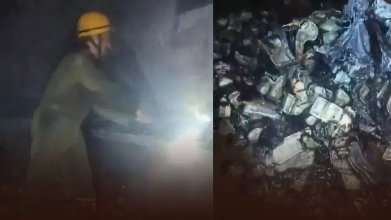 जस्टिस वर्मा के कथित कैश कांड में नया Twist, 4-5 बोरियों में अधजले नोट;  वीडियो में दिखा 500 के बंडल | New twist in Justice Verma alleged cash  scandal, half-burnt notes in