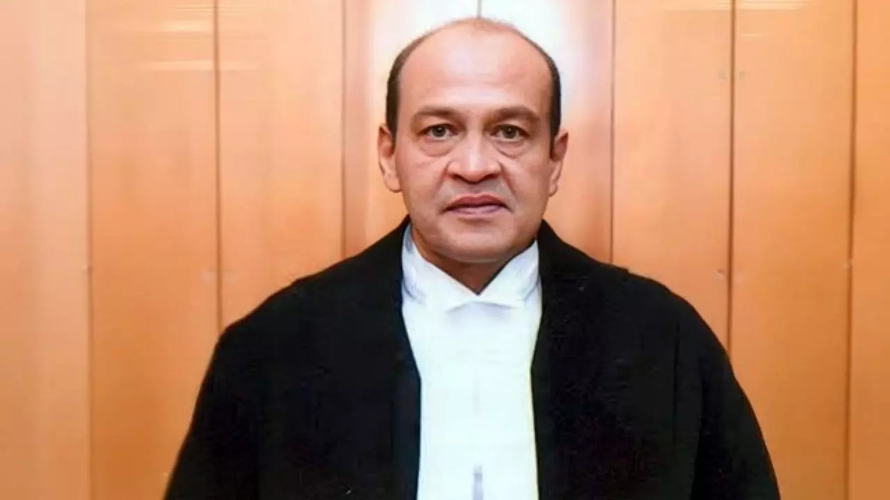 अब सारा सच आएगा सामने! दिल्ली HC ने दिया जस्टिस यशवंत वर्मा की कॉल रिकॉर्डिंग सुरक्षित रखने का आदेश अब सारा सच आएगा सामने! दिल्ली HC ने दिया जस्टिस यशवंत वर्मा की कॉल रिकॉर्डिंग सुरक्षित रखने का आदेश