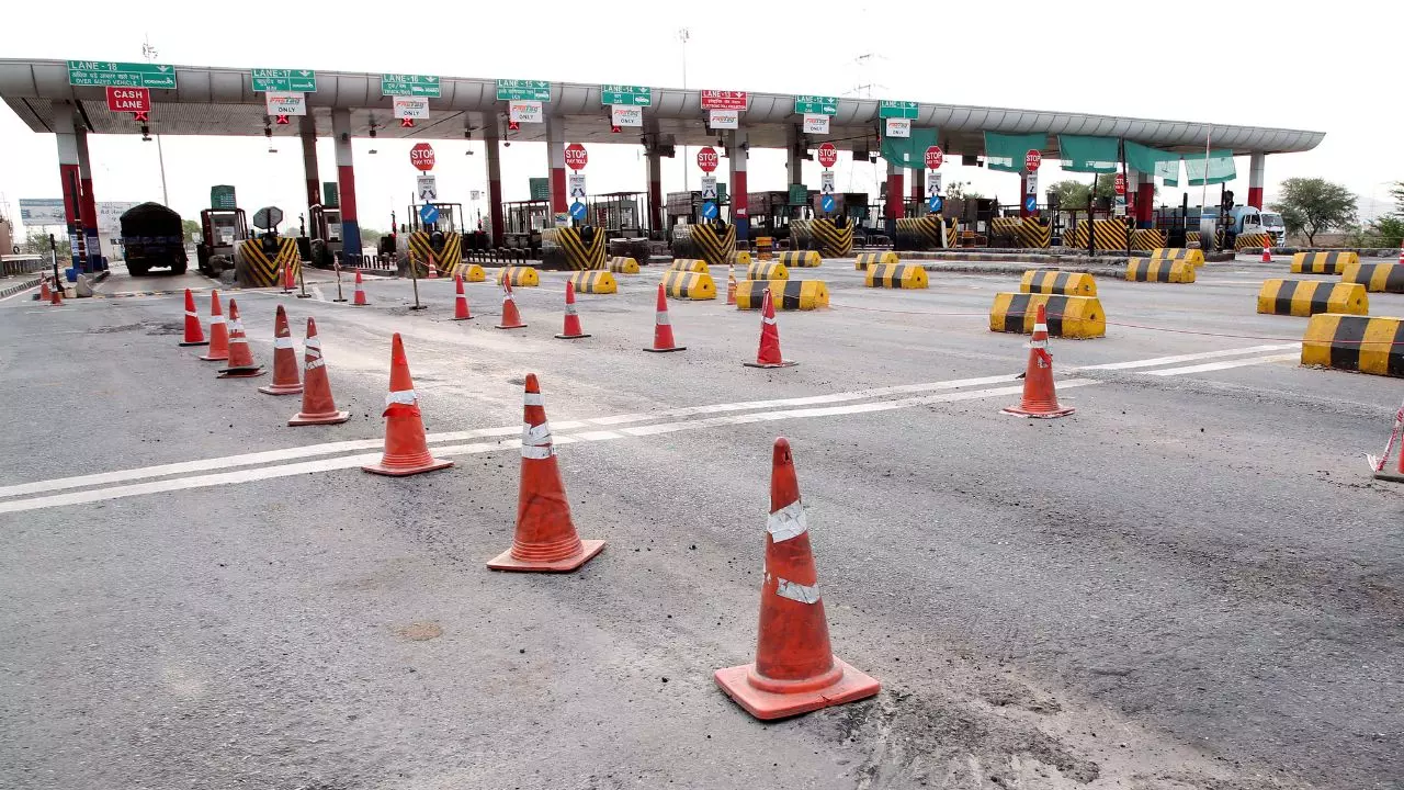 ये हैं देश के सबसे ज्‍यादा कमाई करने वाले Toll Plaza, 5 साल में वसूले अरबों रुपये