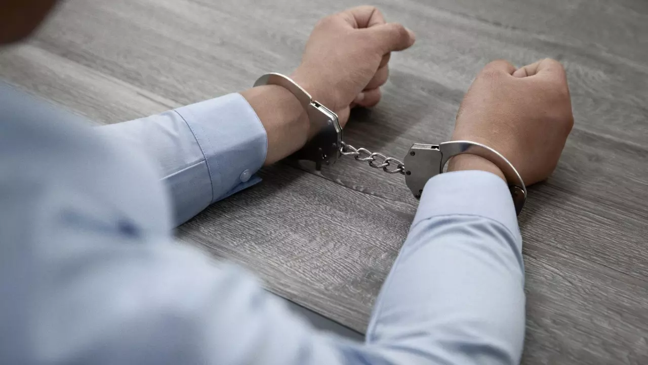 महिलाओं की वॉटर बॉटल में मिलाता था यूरिन, स्पाई कैमरे से खुला राज, अब हुई 6 साल की जेल