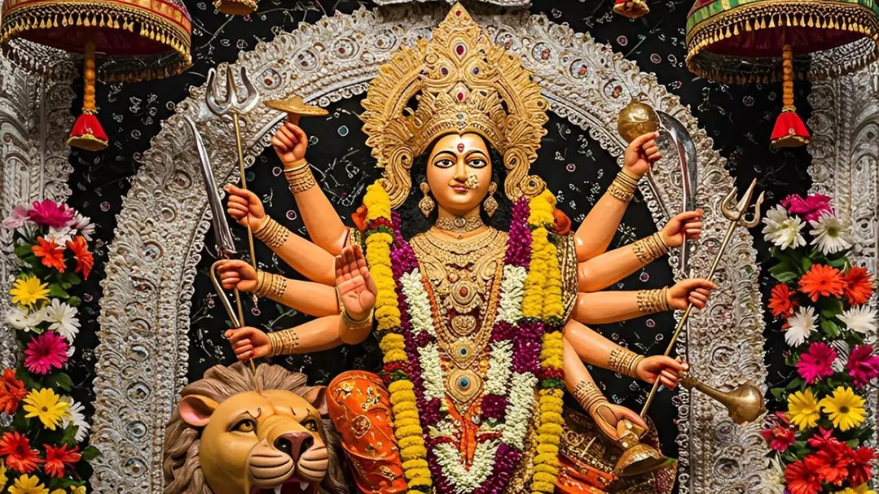 Chaitra Navratri 2025: हर स्वरूप में छिपी है मां दुर्गा की अपार शक्ति, जानें नौ रूपों का महत्व