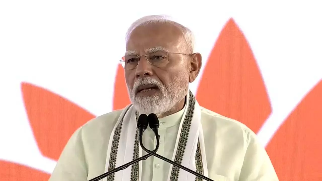 आतंकियों ने दिखा दी कायरता, हर भारतीय का खौल रहा खून; पढ़ें पीएम मोदी के मन की बात की बड़ी बातें आतंकियों ने दिखा दी कायरता, हर भारतीय का खौल रहा खून; पढ़ें पीएम मोदी के मन की बात की बड़ी बातें