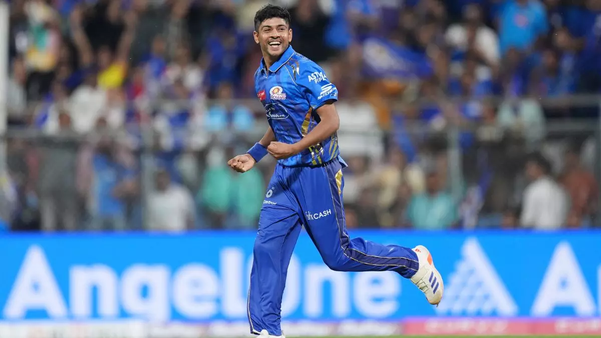 IPL 2025 MI vs KKR: अश्वनी कुमार ने डेब्यू मैच में 4 विकेट लेकर रचा इतिहास, ऐसा करने वाले बने पहले गेंदबाज