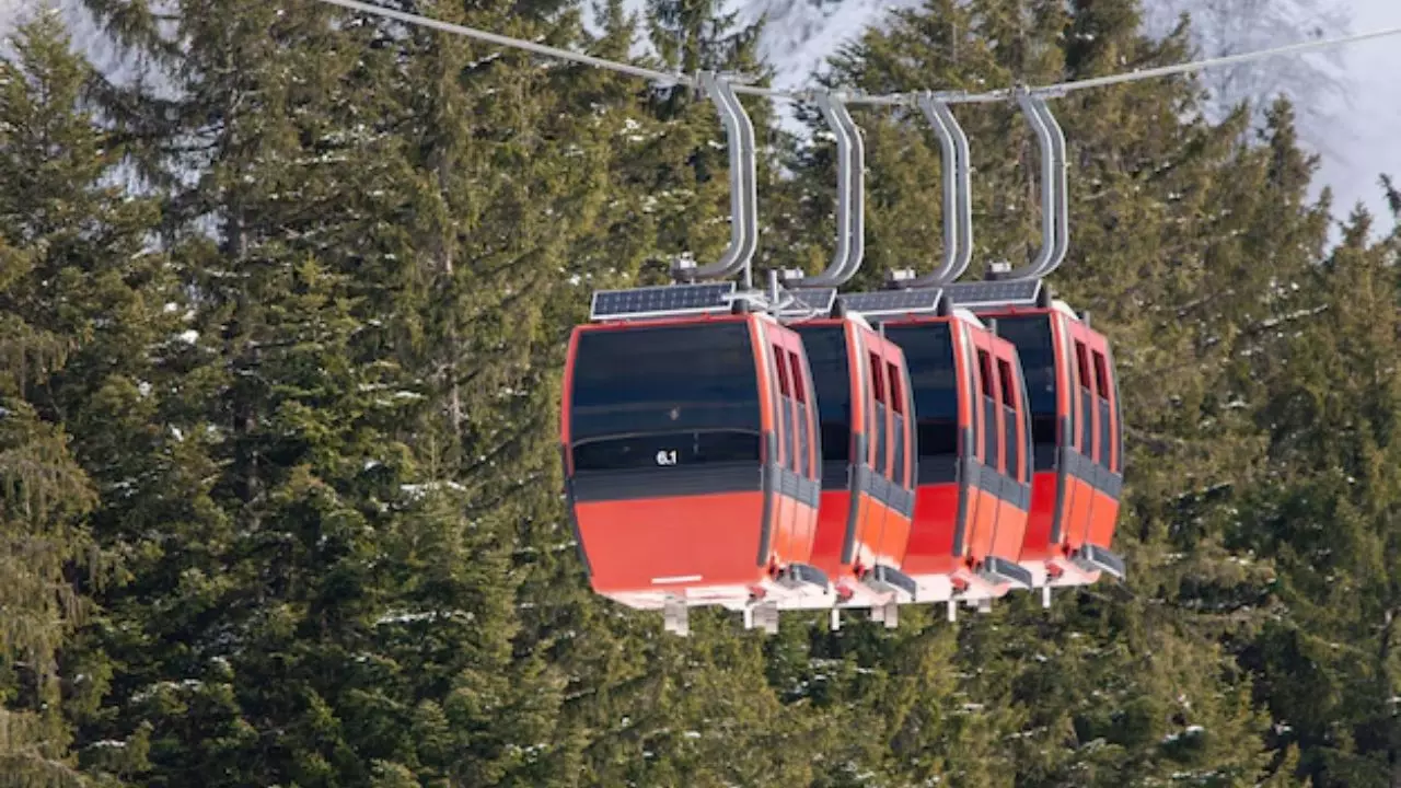 ट्रैफिक जाम में रेंगने की नहीं आएगी नौबत, शिमला हाईवे पर बनेगा दुनिया का सबसे लंबा रोपवे, जानें कितनी देर में पूरा होगा सफर