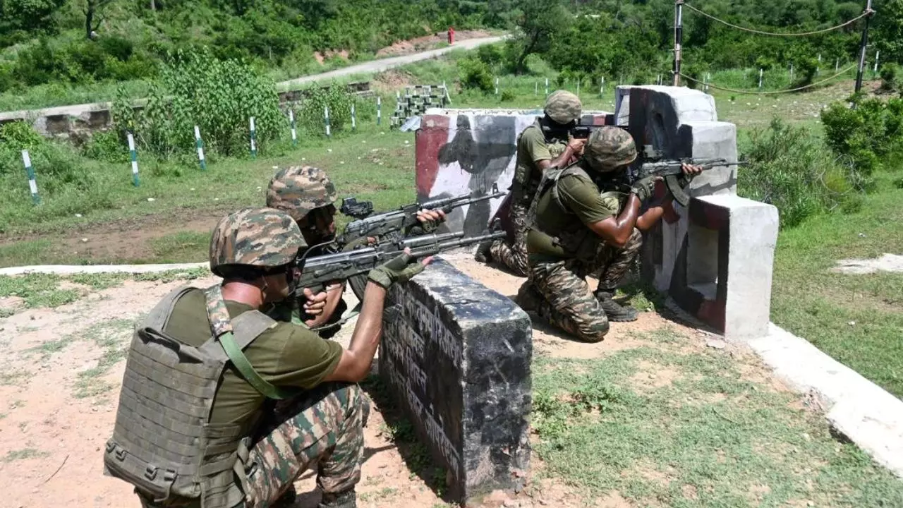 नापाक हरकतों से बाज नहीं आ रहा पाकिस्तान! LOC पार कर भारत में घुसी पाक सेना, भारतीय जवानों ने खदेड़ा