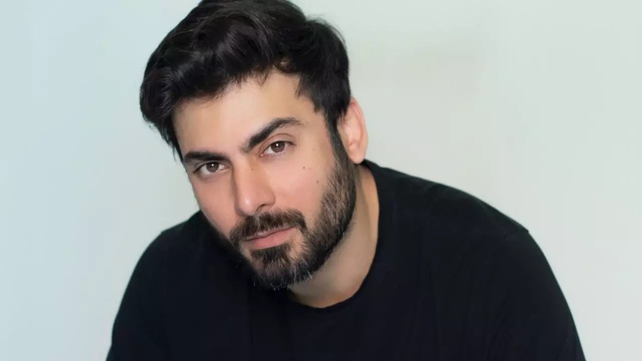 9 साल बाद बॉलीवुड लौटे Fawad Khan, लेकिन विवादों मे घिरी फिल्‍म अबीर गुलाल, क्‍यों हो रहा विरोध?
