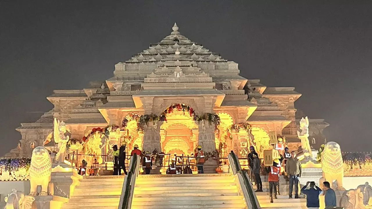 अयोध्या में रामनवमी महाभोज का मेन्यू हुआ सेट, छोले चावल और हलवा के साथ मिलेंगे ये बढ़िया पकवान अयोध्या में रामनवमी महाभोज का मेन्यू हुआ सेट, छोले चावल और हलवा के साथ मिलेंगे ये बढ़िया पकवान