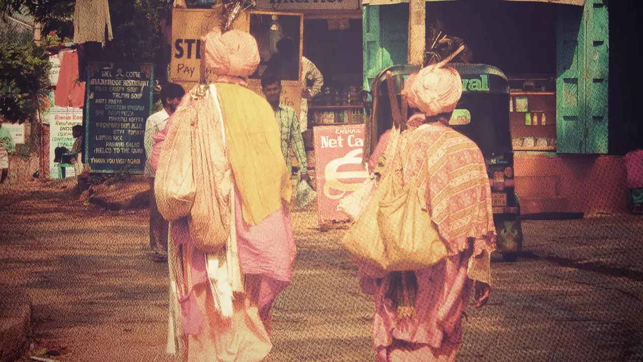 महिलाओं को जबरन नचाया, बच्ची के हाथ पर लिखे अपशब्द, हिसार में महंत के खिलाफ ग्रामीणों का विरोध-प्रदर्शन
