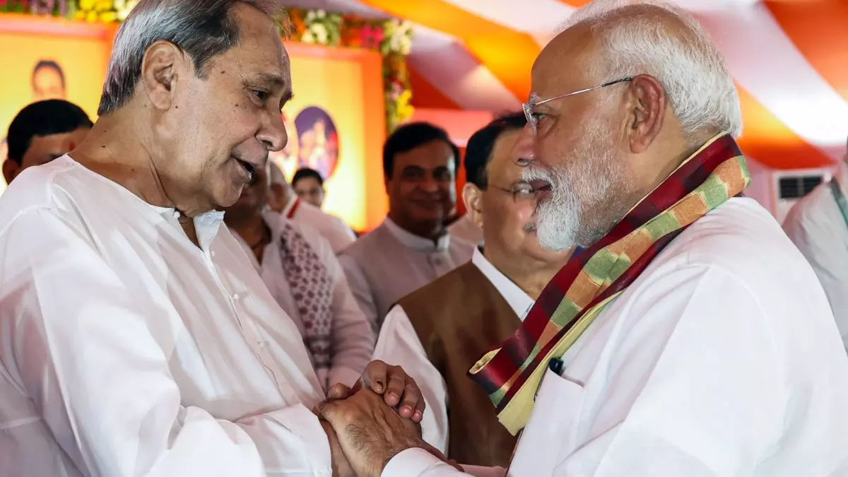 मोदी सरकार की राज्यसभा में राह हुई आसान! वक्फ बिल पर इस पार्टी ने लिया यू-टर्न; सांसदों से कहा- अपने मन से करें वोट