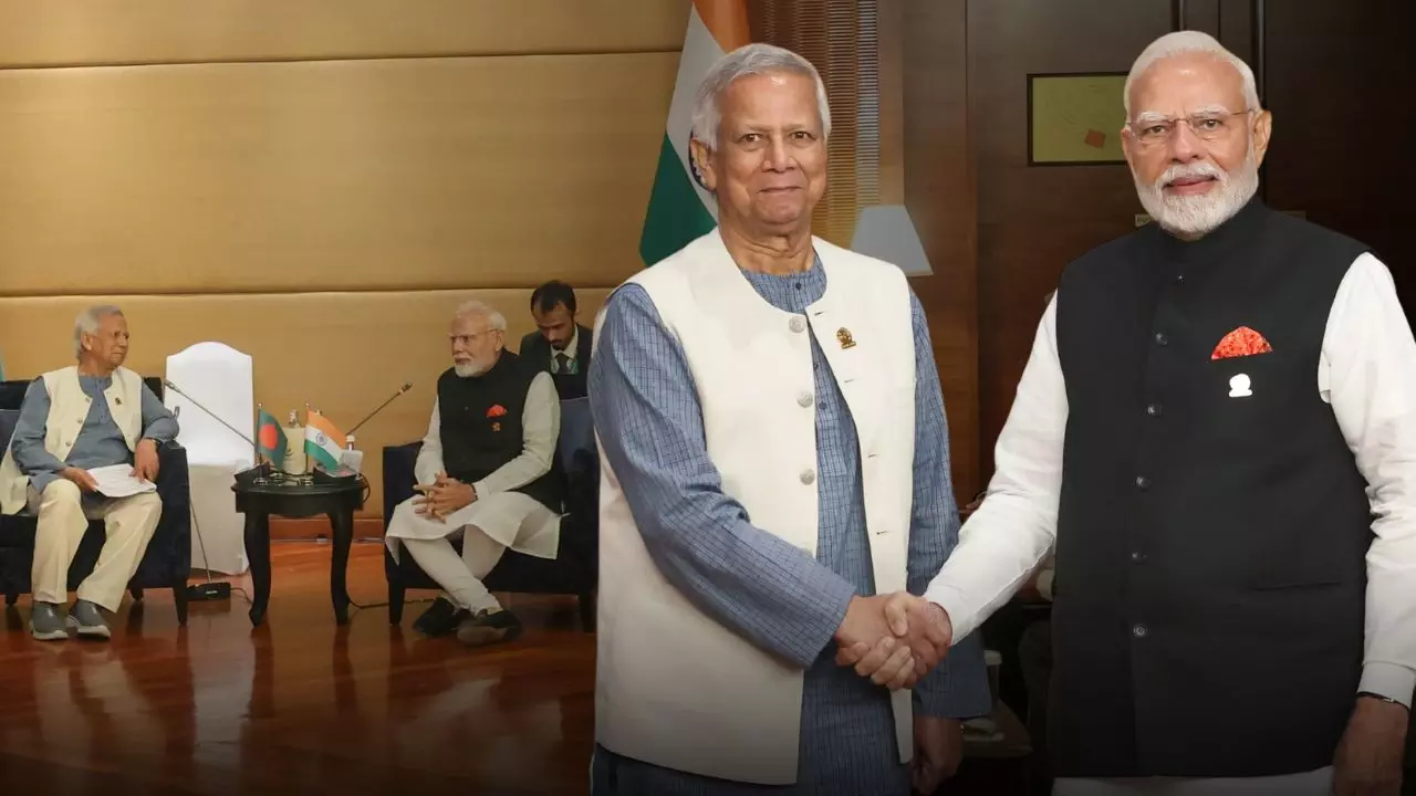 बांग्लादेश का सपना पूरा! चार पन्नों के कागज लिए पीएम मोदी से मिलने पहुंचे मोहम्मद यूनुस, भारत दिखा रहा बड़ा दिल बांग्लादेश का सपना पूरा! चार पन्नों के कागज लिए पीएम मोदी से मिलने पहुंचे मोहम्मद यूनुस, भारत दिखा रहा बड़ा दिल