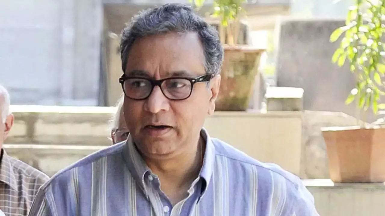 ममता बनर्जी के पूर्व सहयोगी ने खोला टीएमसी का काला चिट्ठा, कौन हैं जवाहर सरकार? ममता बनर्जी के पूर्व सहयोगी ने खोला टीएमसी का काला चिट्ठा, कौन हैं जवाहर सरकार?
