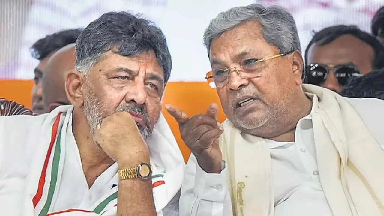 CM की कुर्सी दो और अध्यक्ष पद लो... कर्नाटक कांग्रेस में सियासी संग्राम, यहां से भी ख़त्म होगी पार्टी की सत्ता? CM की कुर्सी दो और अध्यक्ष पद लो... कर्नाटक कांग्रेस में सियासी संग्राम, यहां से भी ख़त्म होगी पार्टी की सत्ता?