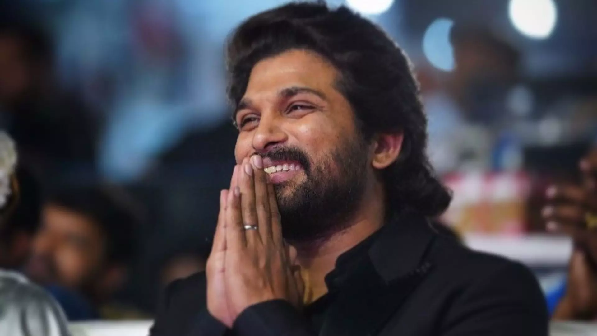 हकलाने की समस्या से लेकर 200 रुपये की फीस तक, बेहद दिलचस्प है Allu Arjun से जुड़ी ये खास बातें हकलाने की समस्या से लेकर 200 रुपये की फीस तक, बेहद दिलचस्प है Allu Arjun से जुड़ी ये खास बातें