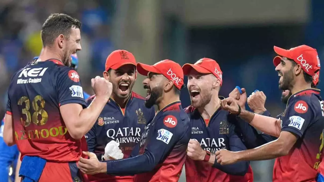 फॉर्म में RCB, कोहली के बल्ले के आगे फुस्स हुई MI; बेकार हुई हार्दिक और तिलक की ताबड़तोड़ पारी