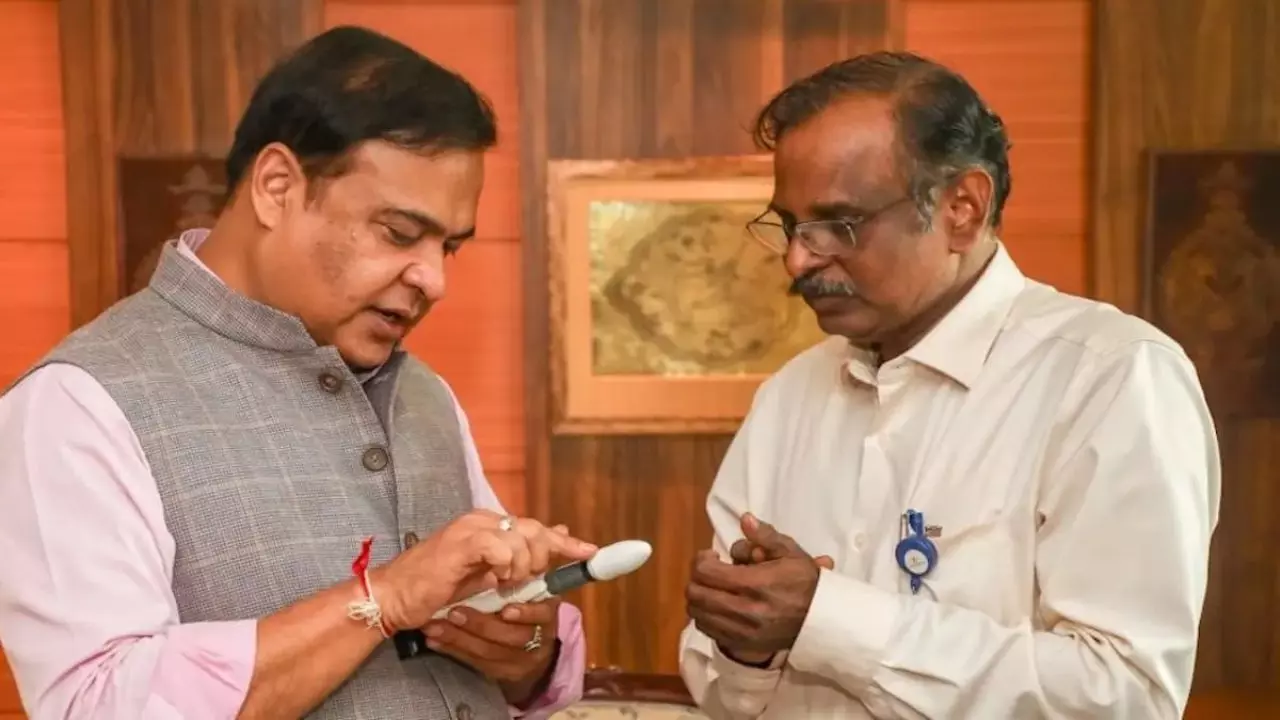बाढ़ से लेकर घुसपैठियों की पहचान तक, असम की ASSAMSAT सैटेलाइट ऐसे करेगी काम बाढ़ से लेकर घुसपैठियों की पहचान तक, असम की ASSAMSAT सैटेलाइट ऐसे करेगी काम