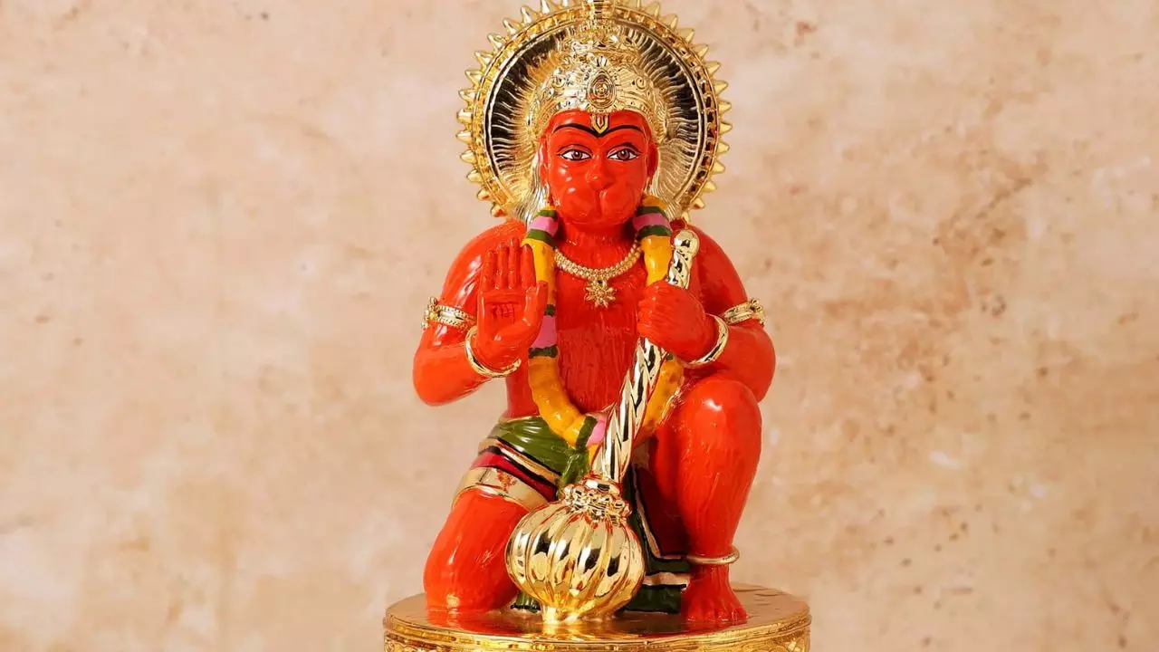 Hanuman Jayanti 2025: बजरंग बली को क्यों प्रिय है नारंगी सिंदूर? श्री राम से जुड़ा रहस्य