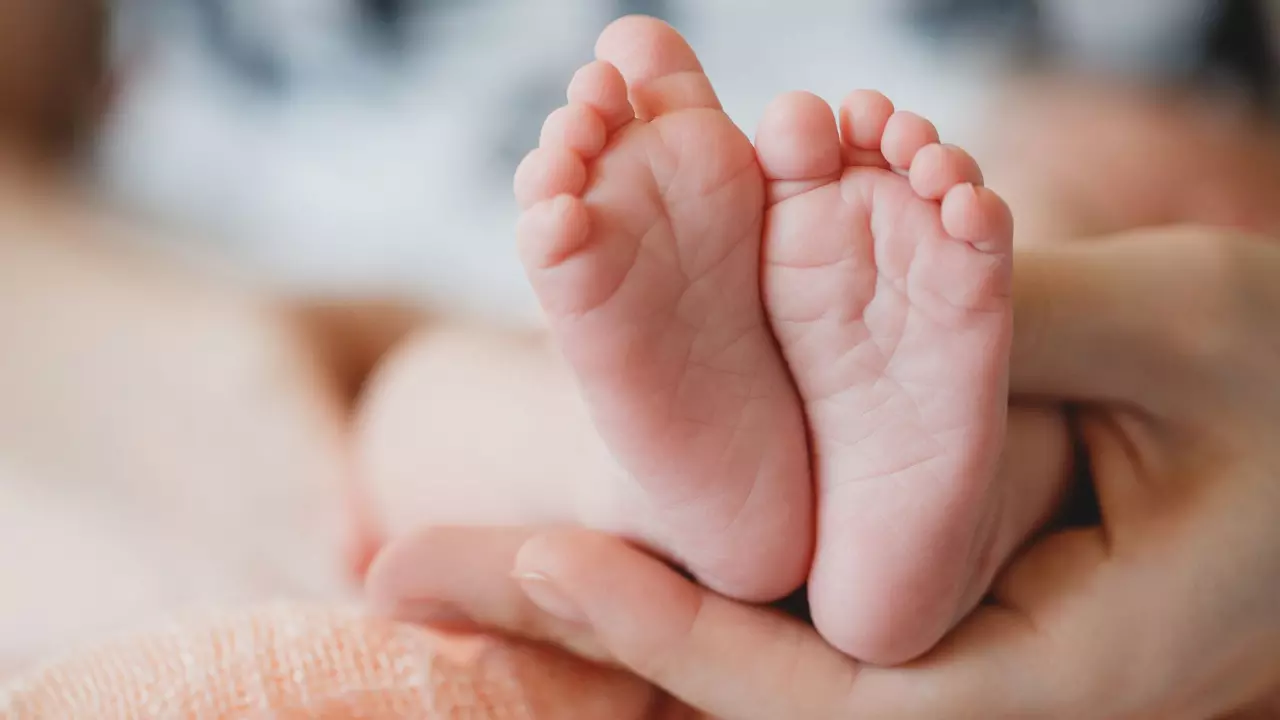 32 साल की महिला ने एक साथ दिया चार बच्चों को जन्म, खुद हैरान है डॉक्टर; एक नवजात की हालत गंभीर