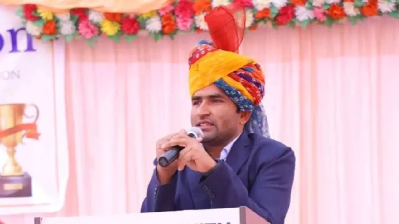 SDM कर रहे थे फर्जीवाड़ा, जिनकी जगह खुद दी परीक्षा, वो दोनों हो गए फेल; अब SOG ने हनुमान राम को किया गिरफ्तार