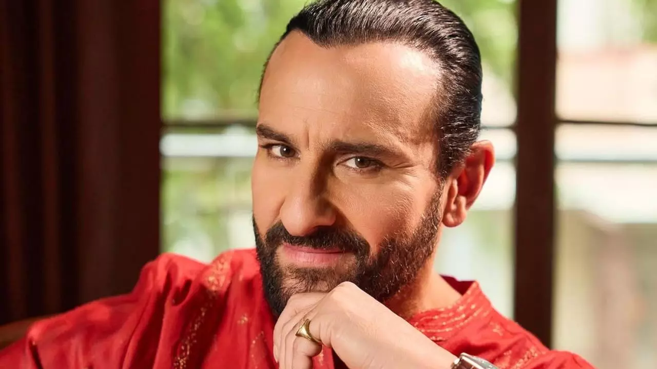 बेटा इब्राहिम नहीं ले गया था अस्पताल, तो किसने बचाई Saif Ali Khan की जान? चार्जशीट में हुआ खुलासा बेटा इब्राहिम नहीं ले गया था अस्पताल, तो किसने बचाई Saif Ali Khan की जान? चार्जशीट में हुआ खुलासा