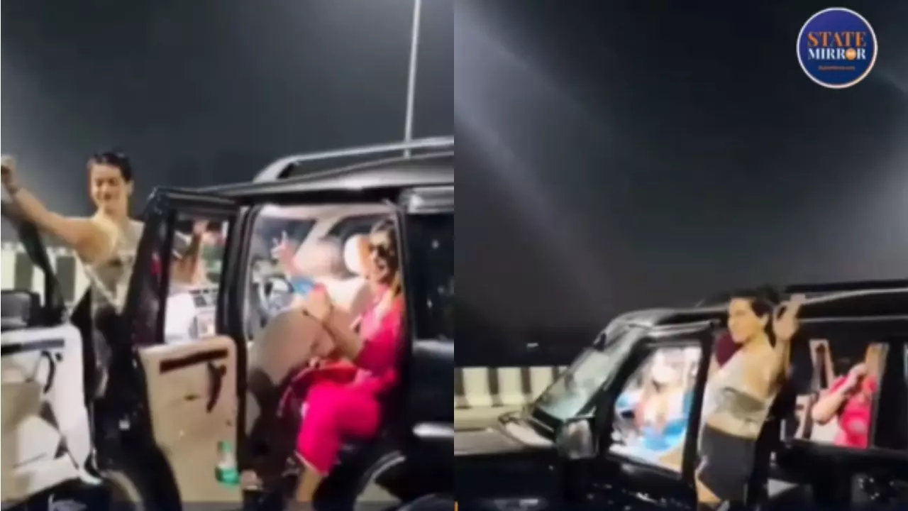 Black Scorpio में स्टंट करती दिखीं पापा की परियां, आधी रात सड़क पर हुड़दंग करने का Video हुआ वायरल Black Scorpio में स्टंट करती दिखीं पापा की परियां, आधी रात सड़क पर हुड़दंग करने का Video हुआ वायरल