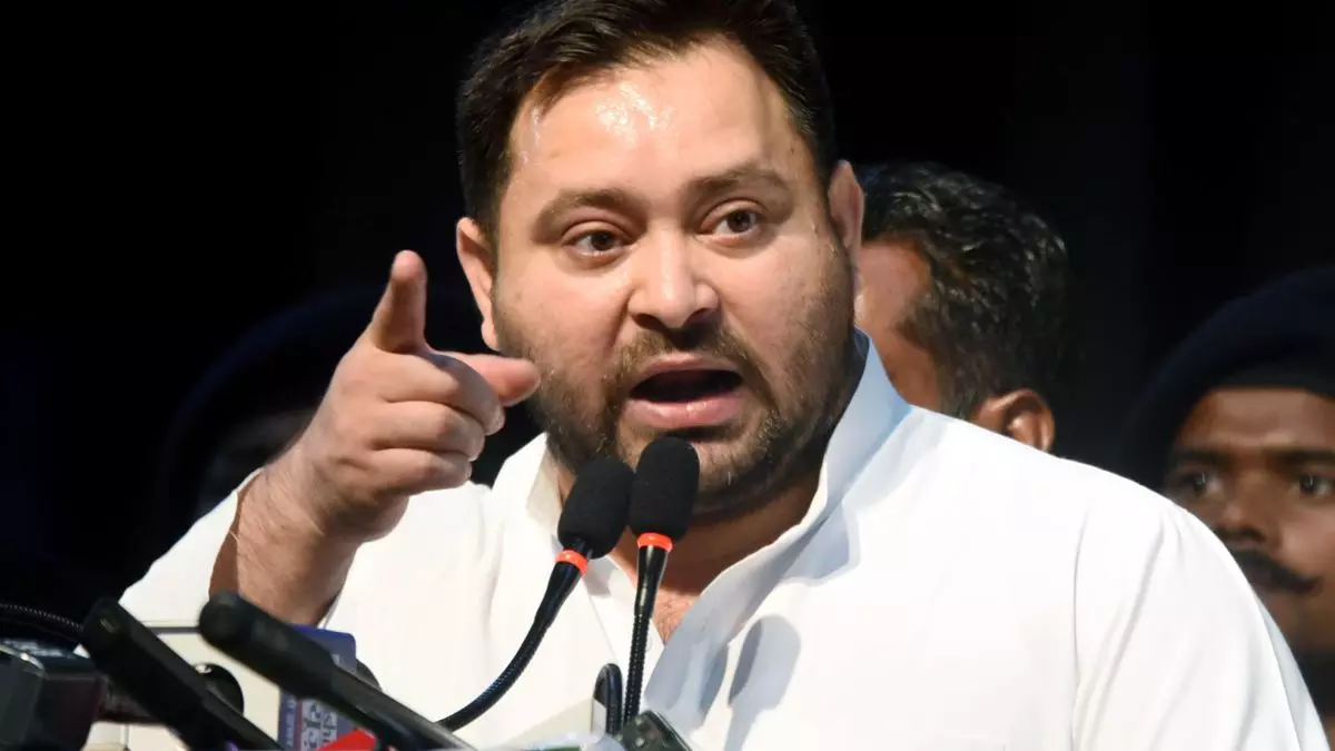 ... तो तेजस्वी यादव नहीं बनेंगे सीएम? कांग्रेस नेता के बयान से सियासी पारा हाई, बीजेपी ने महागठबंधन पर ली चुटकी