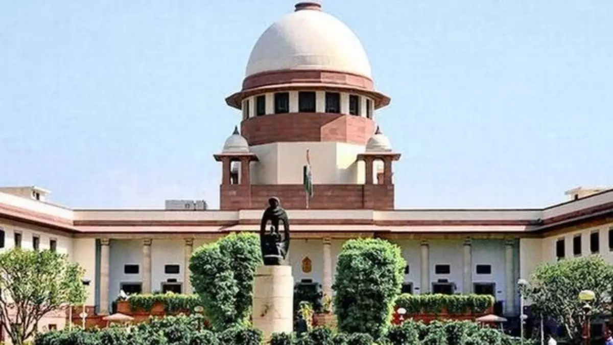 Pegasus Case: जो हालात हैं..., जासूसी पर सुप्रीम कोर्ट का बड़ा फैसला, पहलगाम हमले का भी दिया संकेत Pegasus Case: जो हालात हैं..., जासूसी पर सुप्रीम कोर्ट का बड़ा फैसला, पहलगाम हमले का भी दिया संकेत