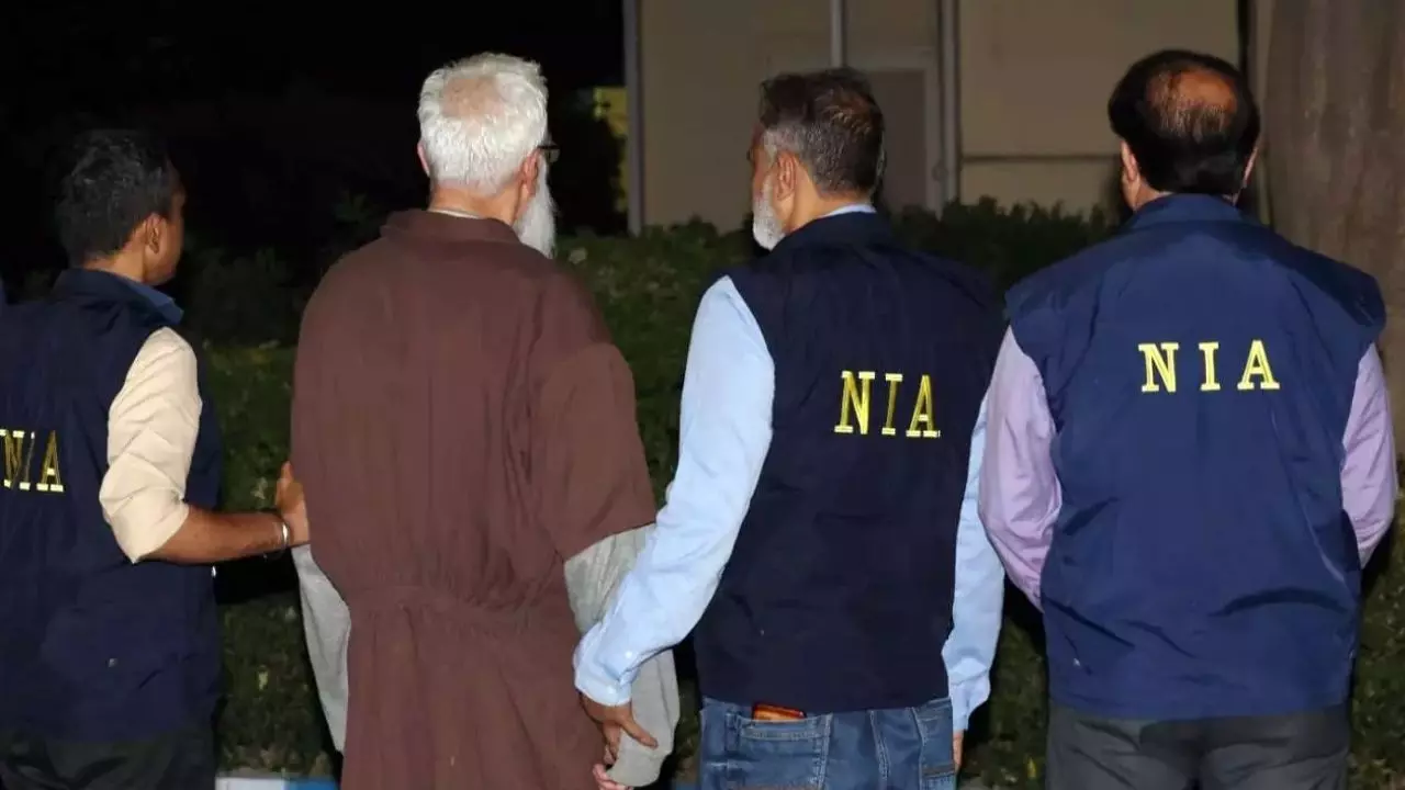 Inside Story: तहव्वुर राणा से पूछताछ को कुछ बचा ही नहीं है...तो फिर? Inside Story: तहव्वुर राणा से पूछताछ को कुछ बचा ही नहीं है...तो फिर?