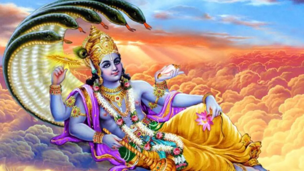 Varuthini Ekadashi 2025: कब है वरुथिनी एकादशी, जानें विष्णु जी को किस चीज का लगाएं भोग