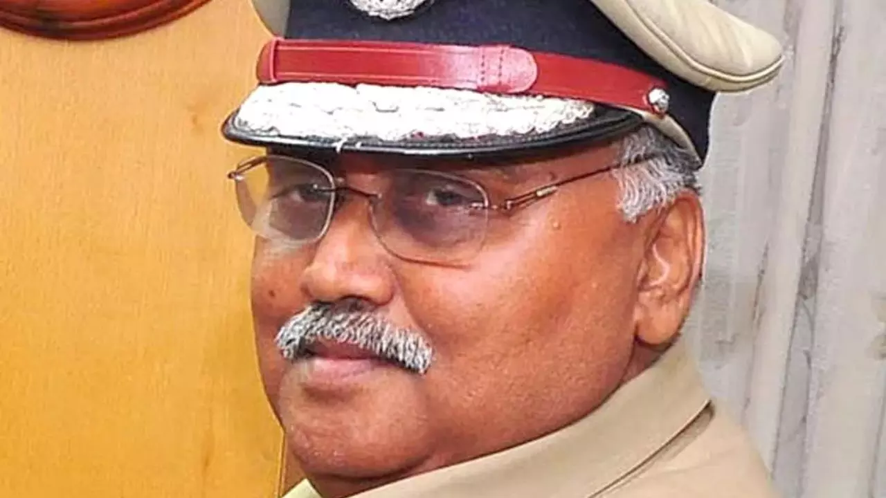 कौन थे पूर्व DGP ओमप्रकाश? मौत बनी मिस्ट्री, पत्नी की वीडियो कॉल के पीछे छिपा खूनी सच