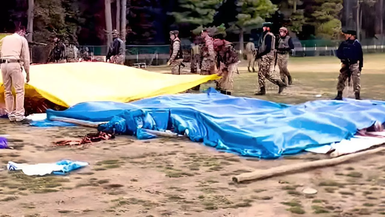 Pahalgam Attack: तू बाहर आ... चाचा और पापा नहीं पढ़ पाए कलमा तो गोलियों से भूना, बेटी ने सुनाई खौफनाक दास्तां