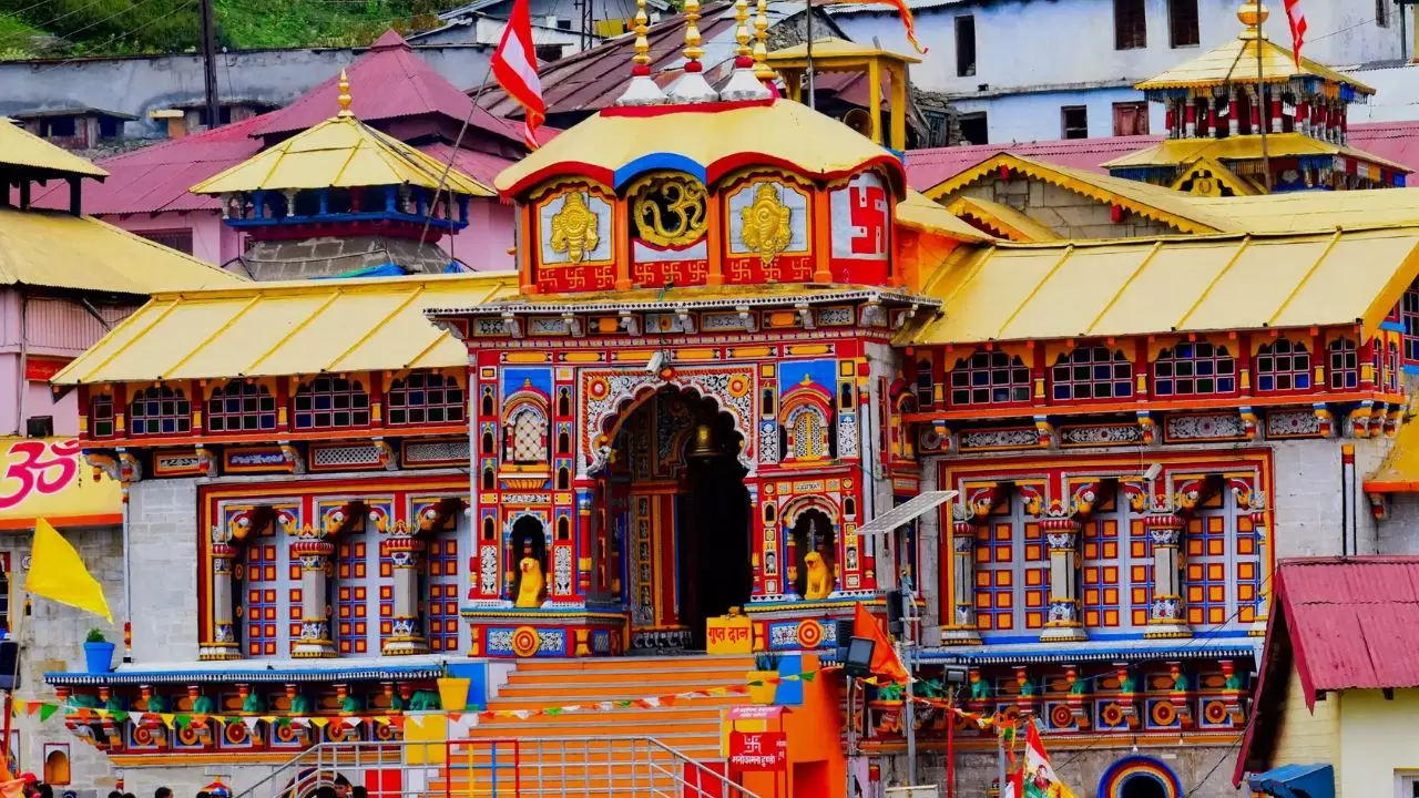 क्या बद्रीनाथ में शंख बजाने से असुरों का होता है वास? जानें पवित्र धाम में क्यों नहीं बजाया जाता शंख क्या बद्रीनाथ में शंख बजाने से असुरों का होता है वास? जानें पवित्र धाम में क्यों नहीं बजाया जाता शंख
