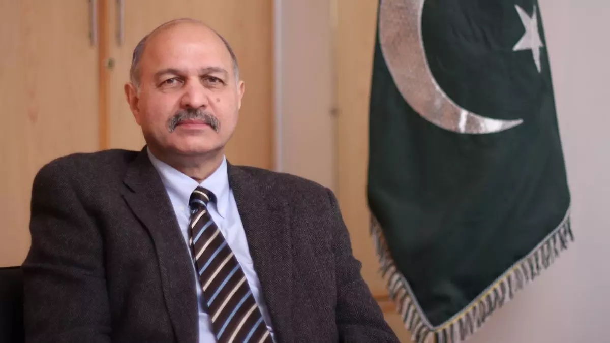 भारत के विपक्षी दलों के दिल में पाकिस्‍तान के लिए है Soft Corner? ये दावा करने वाले PAK पत्रकार मुशाहिद हुसैन को जान लीजिए