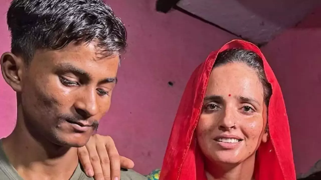 सीमा हैदर को सता रहा पाकिस्तान भेजे जाने का डर, पीएम मोदी और सीएम योगी से की यह अपील सीमा हैदर को सता रहा पाकिस्तान भेजे जाने का डर, पीएम मोदी और सीएम योगी से की यह अपील
