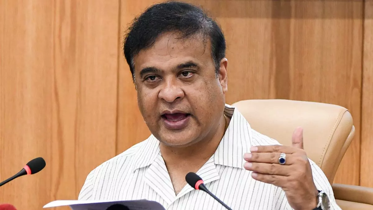 इस्लामाबाद में बिताए 15 दिन, पत्नी को पाकिस्तान से... कौन है वह कांग्रेस MP, जिस पर CM सरमा ने लगाया गंभीर आरोप?