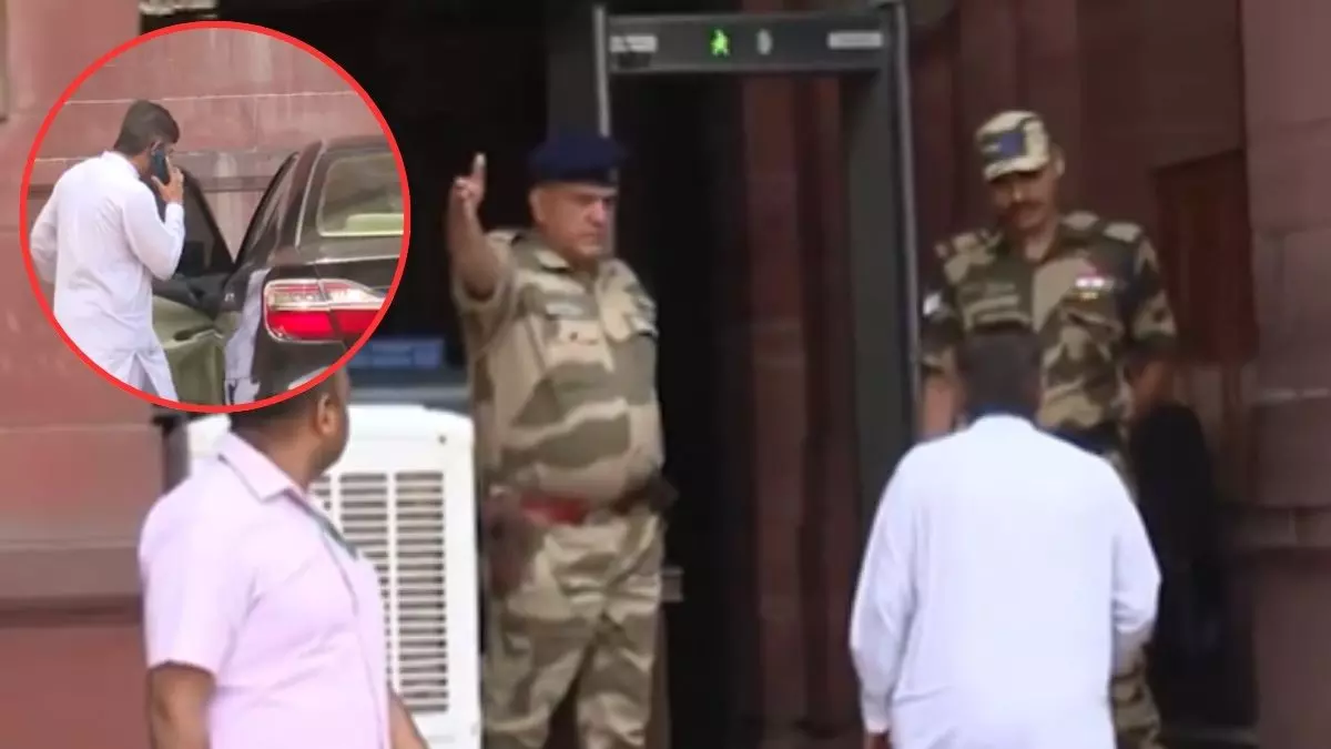 बड़े बेआबरू होकर तेरे कूचे से हम निकले... पाकिस्तानी राजनयिक को विदेश मंत्रालय की बिल्डिंग में नहीं मिली एंट्री, बैरंग होकर वापस लौटे बड़े बेआबरू होकर तेरे कूचे से हम निकले... पाकिस्तानी राजनयिक को विदेश मंत्रालय की बिल्डिंग में नहीं मिली एंट्री, बैरंग होकर वापस लौटे
