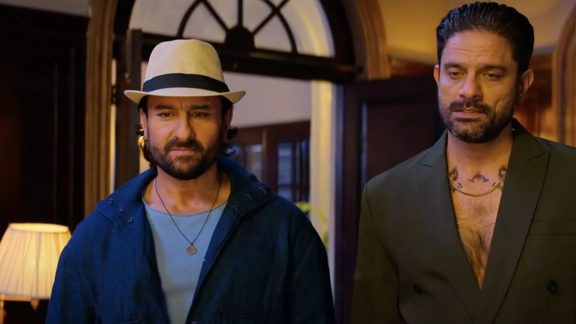 Jewel Thief Mega Review : एक्शन, ड्रामा और ट्विस्ट, दर्शकों के उम्मीदों पर कितनी खरी उतरी फिल्म Jewel Thief Mega Review : एक्शन, ड्रामा और ट्विस्ट, दर्शकों के उम्मीदों पर कितनी खरी उतरी फिल्म