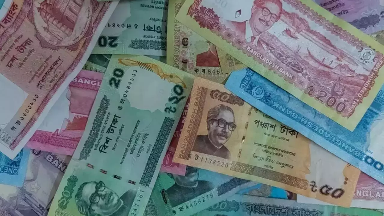 बांग्‍लादेश में भी नोटबंदी! करेंसी नोट को तरसे लोग, यूनुस सरकार के इस फैसले से पाई-पाई को हुए मोहताज